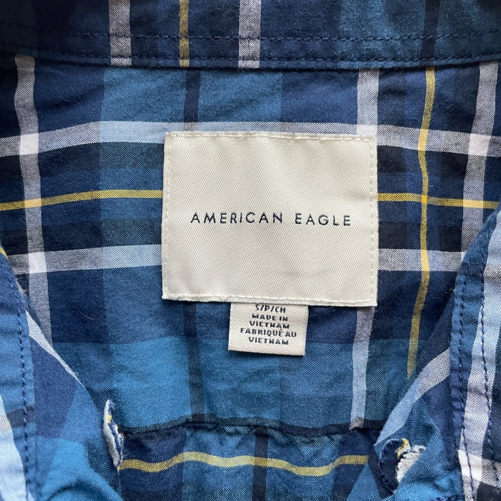 American Eagle Mens Button Down Blue Plaid Shirt. Size S - Picture 2 of 4